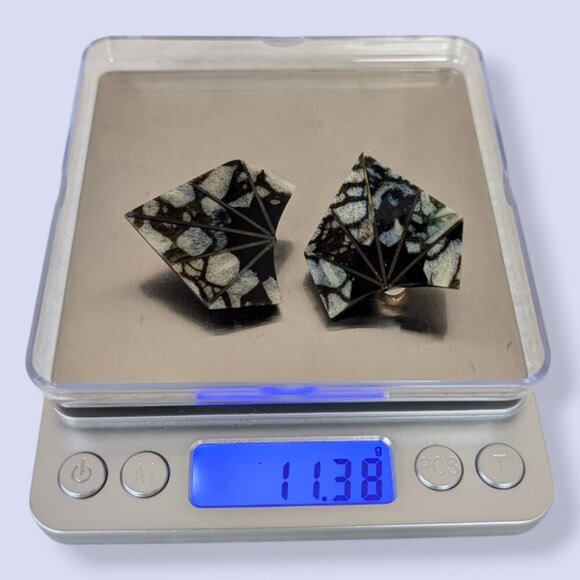 (2/$20) Vintage B&W Metallic Pointed Earrings - Picture 6 of 6